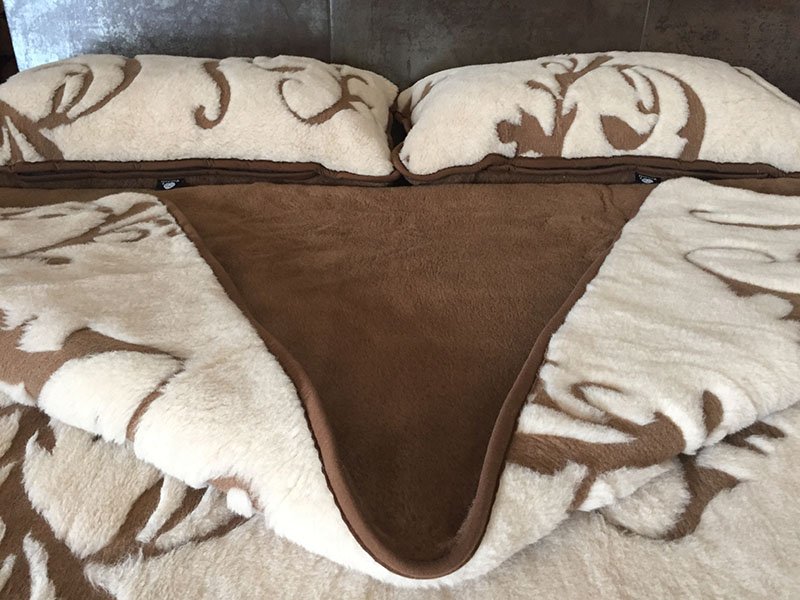 20 Pościel wełniana Camel z wełny wielbłądziej Szlachecka 200x200 + Materac wełniany