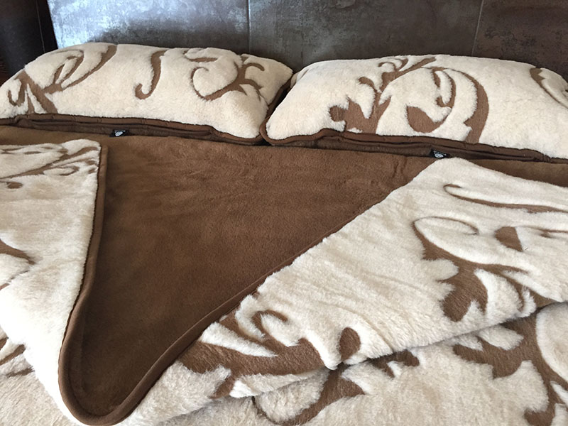 21 Pościel wełniana Camel z wełny wielbłądziej Szlachecka 200x200 + Materac wełniany