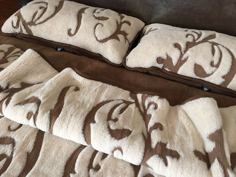 25 Pościel wełniana Camel z wełny wielbłądziej Szlachecka 200x200 + Materac wełniany
