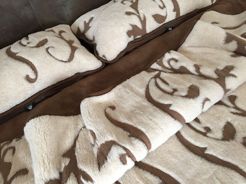 26 Pościel wełniana Camel z wełny wielbłądziej Szlachecka 200x200 + Materac wełniany