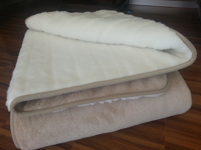 23 Kołdra z wełny Camel Jasny + Kaszmir Pasy 160x200