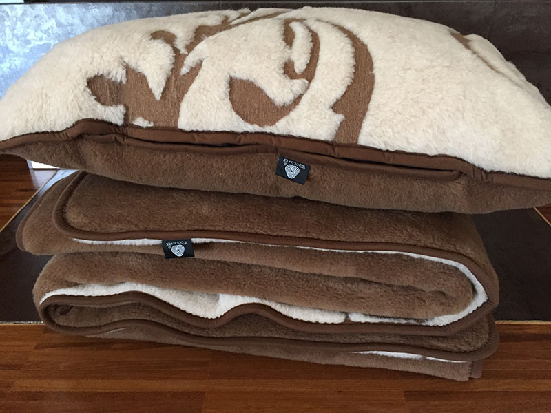 Kołdra wełniana Camel z wełny wielbłądziej Szlachecka 200x200