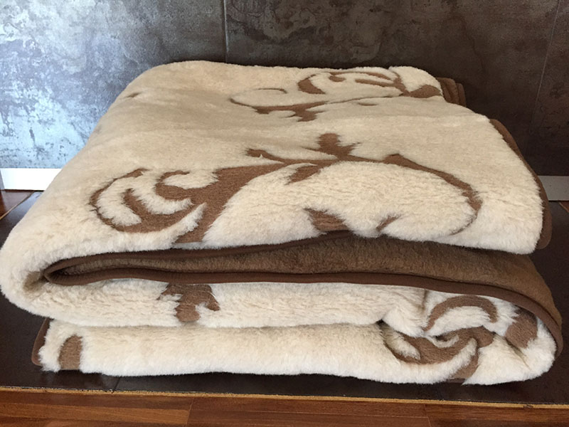 Kołdra wełniana Camel z wełny wielbłądziej Szlachecka 200x200