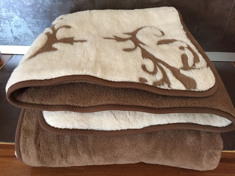 Kołdra wełniana Camel z wełny wielbłądziej Szlachecka 200x200