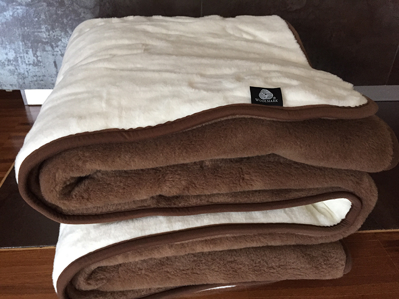 Kołdra z wełny Camel Ciemny + Kaszmir Róża 140x200