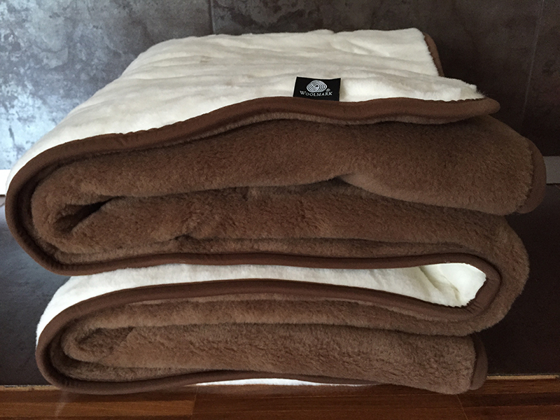 Kołdra z wełny Camel Ciemny + Kaszmir Róża 140x200