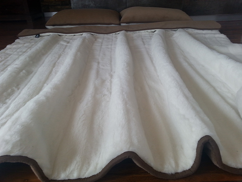 3 Pościel z wełny Camel Ciemny + Kaszmir Pasy 180x200 + Materac wełniany
