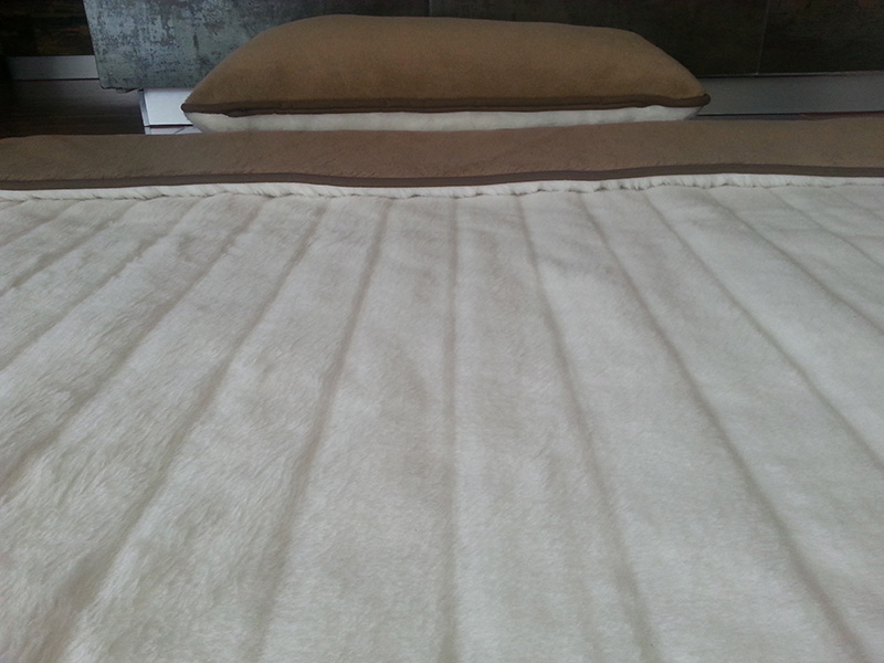 poj16 Pościel z wełny Camel Ciemny + Kaszmir Pasy 140x200