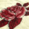 3004 Koc wełniany Merynos Czerwona Rose 140x200
