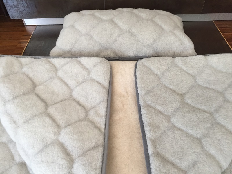 Pościel z wełny Alpaki Silver Caro Camel Jasny 140x200 + Podkład wełniany