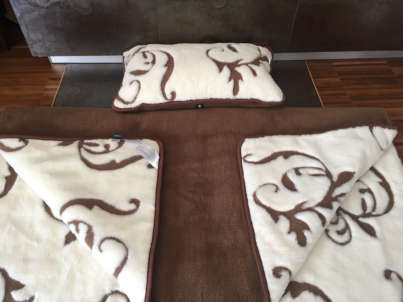 Pościel z wełny Camel Ciemny + Kaszmir Szlachecki 140x200 + Podkład wełniany