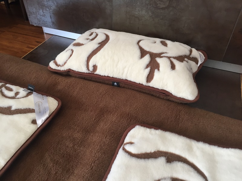 Pościel z wełny Camel Ciemny + Kaszmir Szlachecki 140x200 + Podkład wełniany