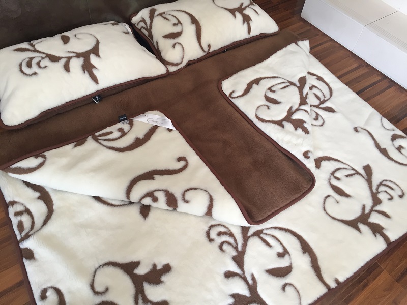 Pościel z wełny Camel Ciemny + Kaszmir Szlachecki 240x200 + Podkład wełniany