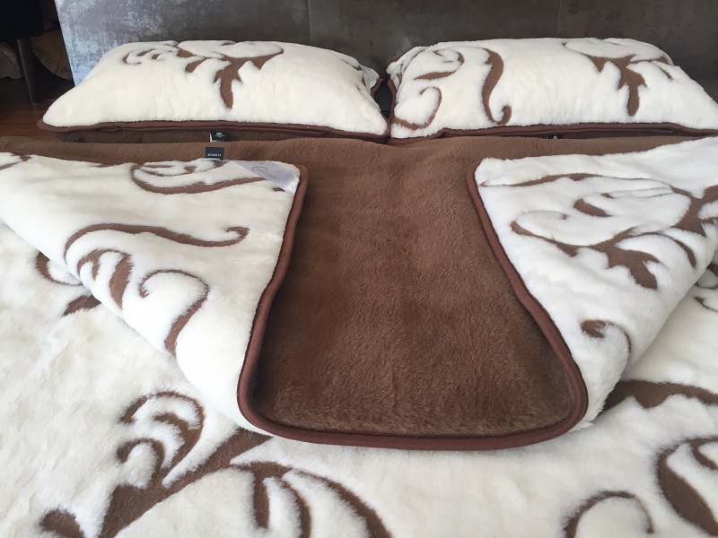 Pościel z wełny Camel Ciemny + Kaszmir Szlachecki 240x200 + Podkład wełniany