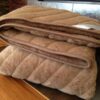 Kołdra wełniana Camel z wełny wielbłądziej Pasy 200x200