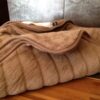 Kołdra wełniana Camel z wełny wielbłądziej Pasy 200x200