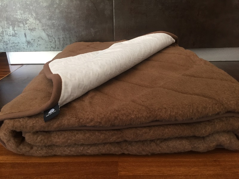 Podkład z wełny Camel Ciemny Pasy 180x200