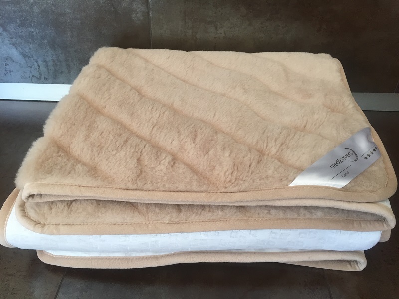 Podkład z wełny Camel Jasny Pasy 220x200