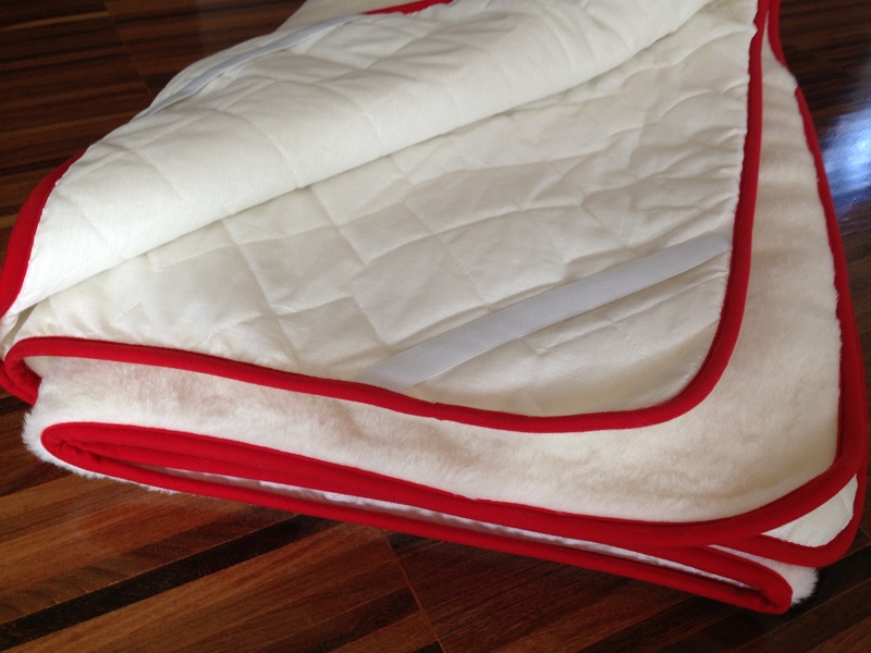 Podkład z wełny Kaszmir Lux Red 100x200